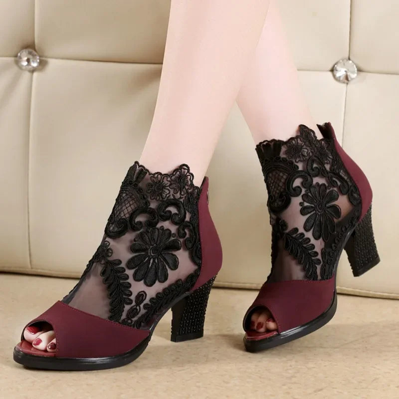 Ankle strap heel peep toe