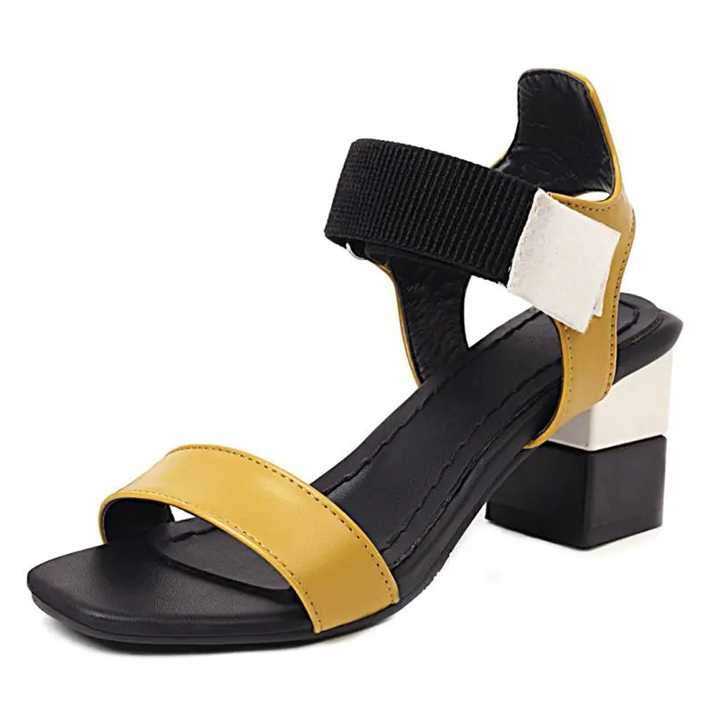 Elastic ankle strap heel