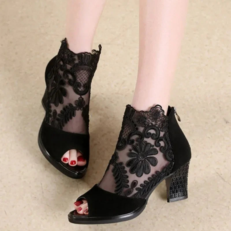 Ankle strap heel peep toe