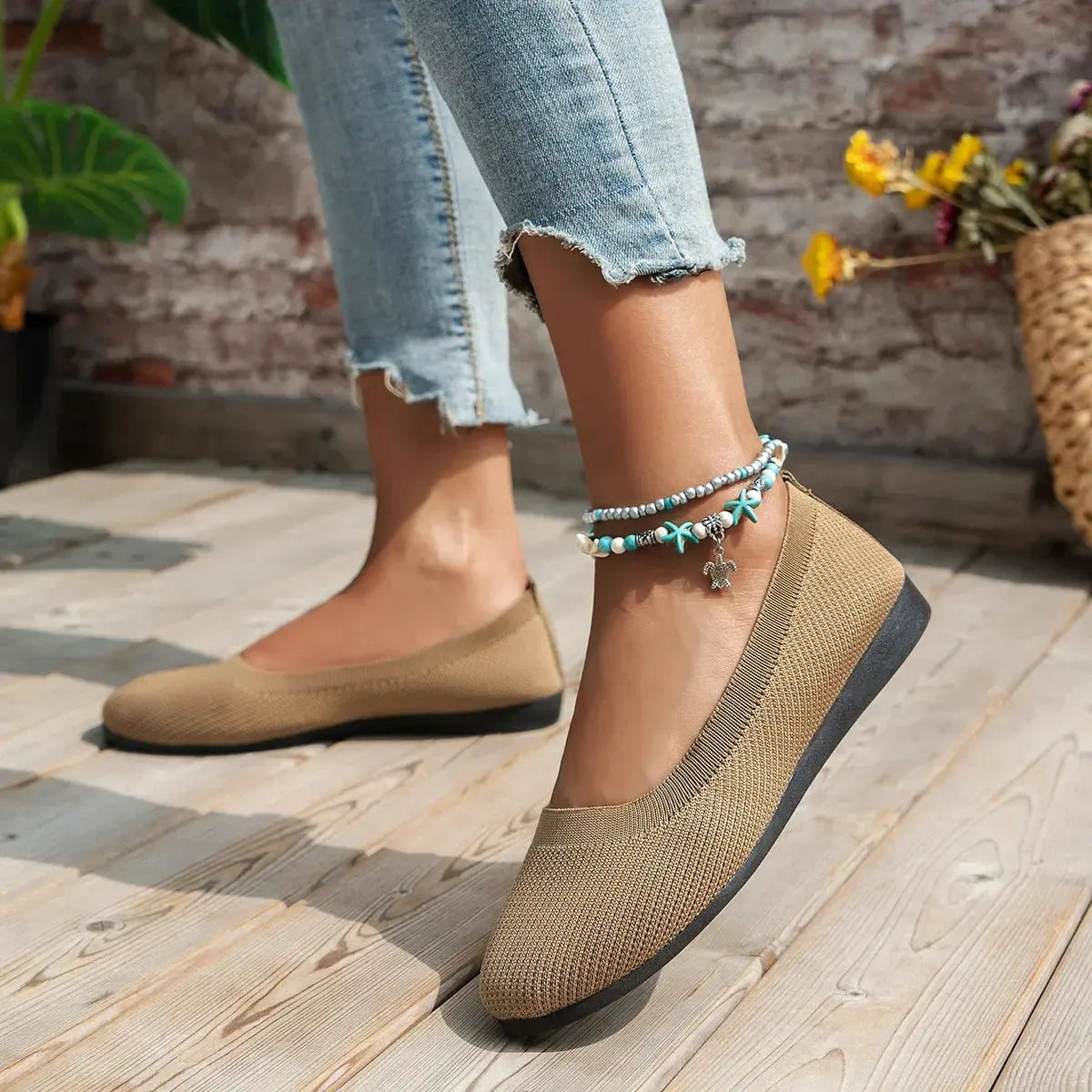 Flat ballerina shoes with ankle strap Dika Studio