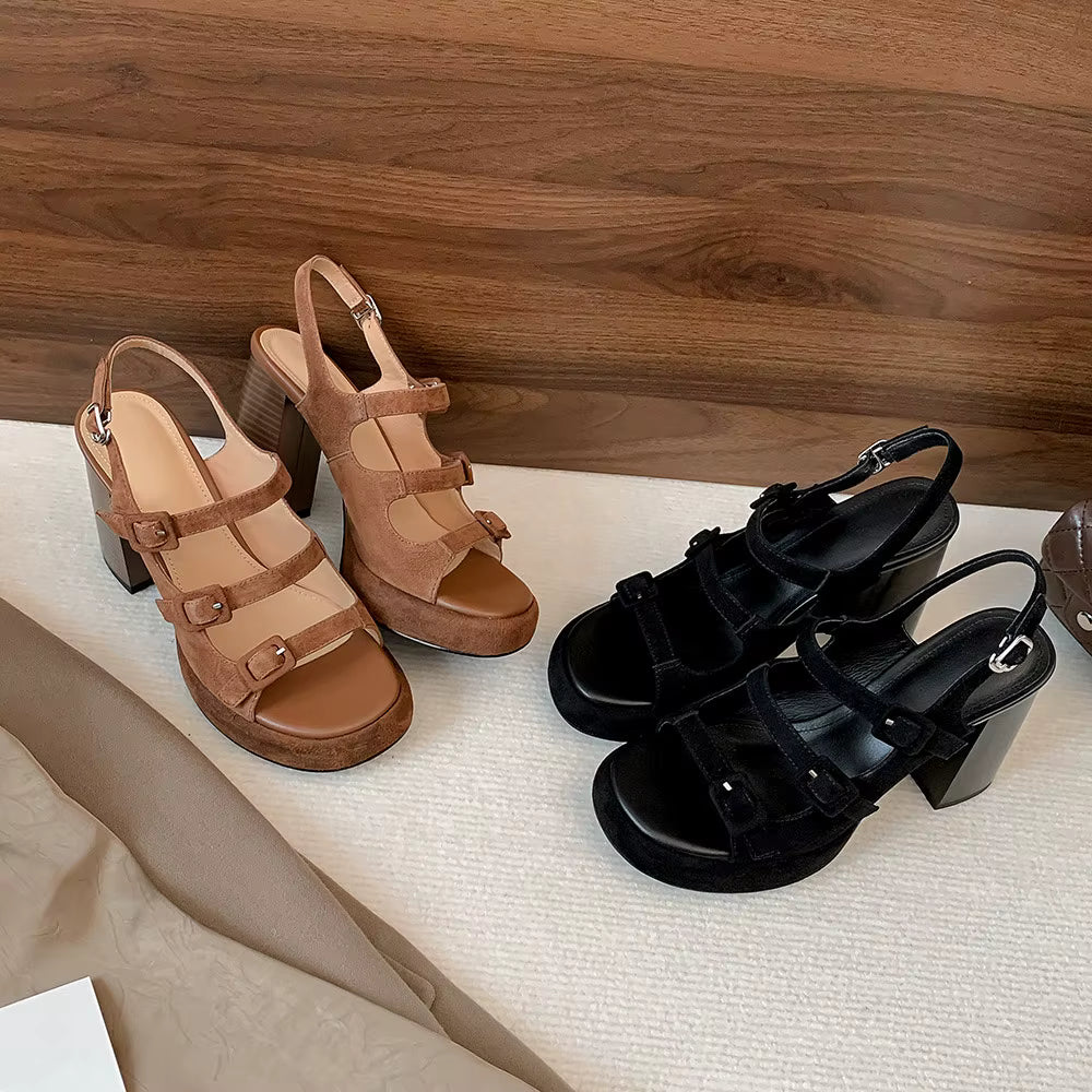 Daelene ankle strap sandal